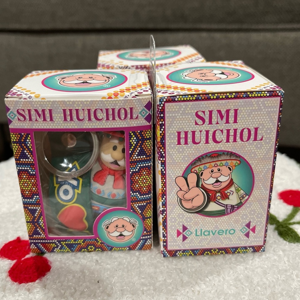 Dr. Simi Huichol Keychain / Llavero